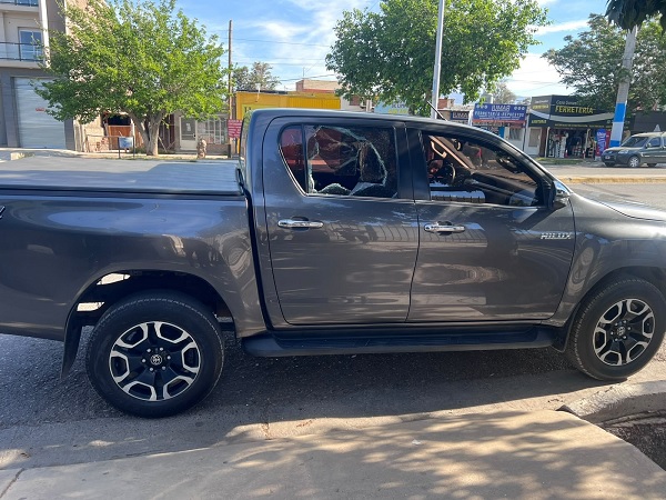 camioneta vidrio roto