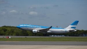 avion aerolineas argentinas