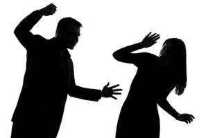 puño mujer golpeada 2