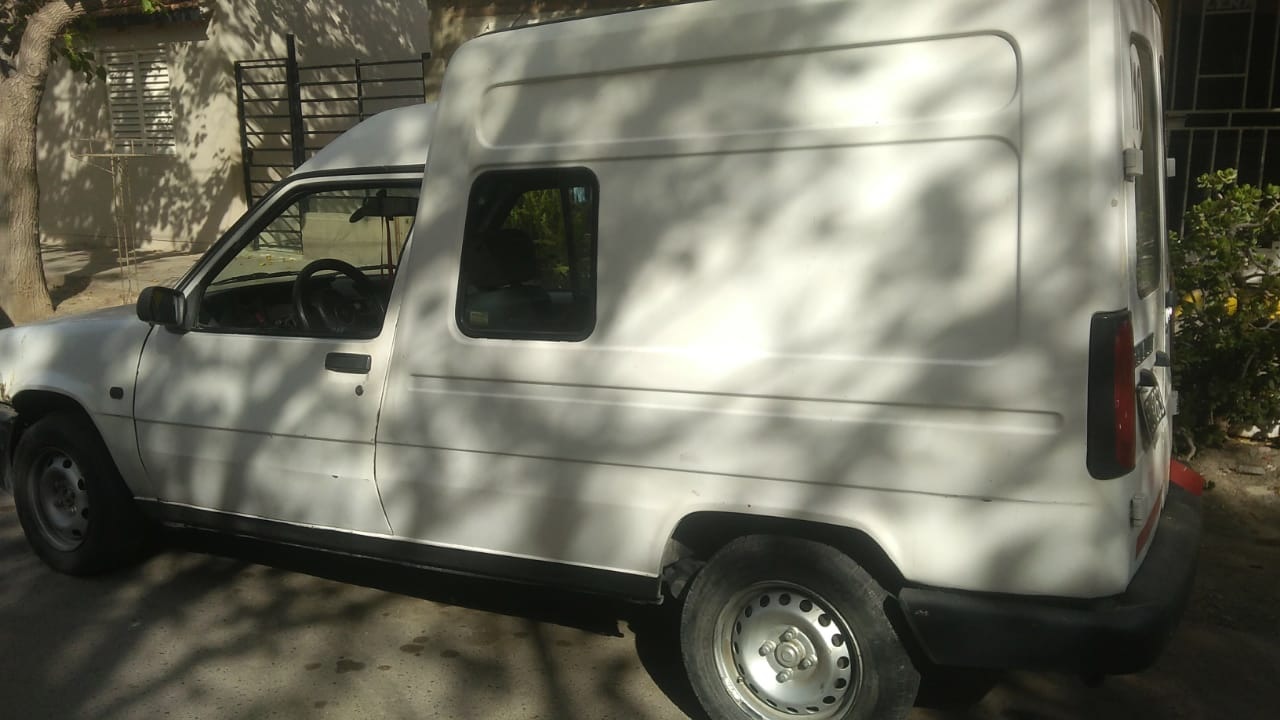 camioneta blanca