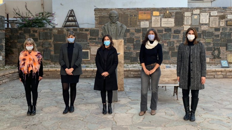 DIRECTORA DE LA CASA DE SARMIENTO