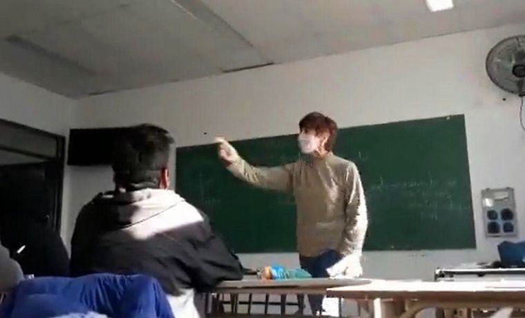 DOCENTE SUSPENDIDA