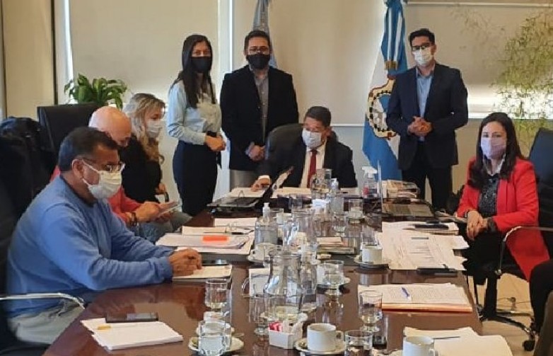 PRESENCIALIDAD CUIDADA