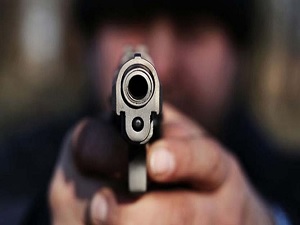 mano revolver