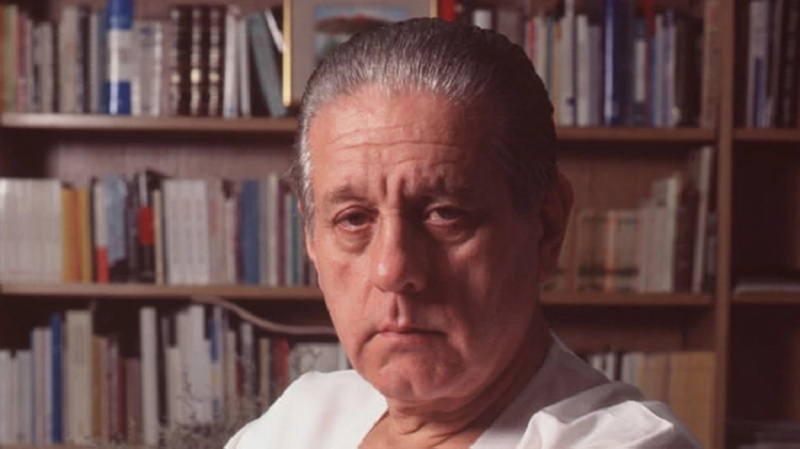 Favaloro ultima foto en su consultorio