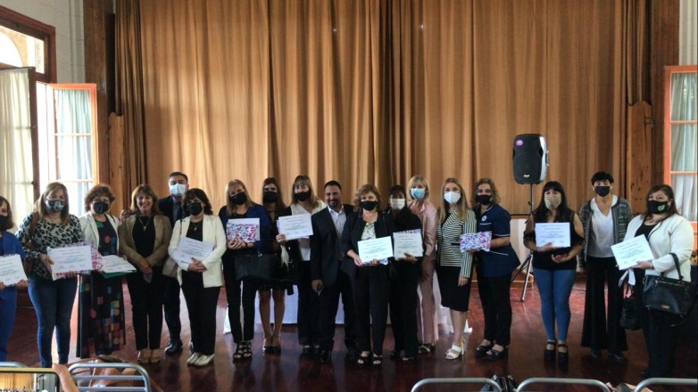 ENTREGA DE CERTIFICADOS