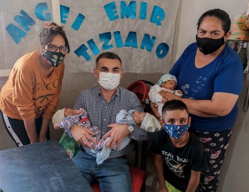 Gramajo trillizos