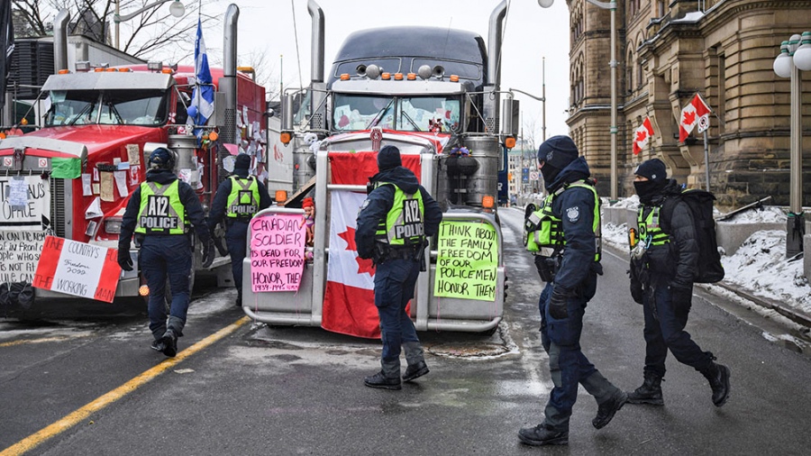 POLICIA CANADIENSE