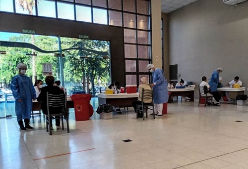 Centro de Convenciones vacunacion