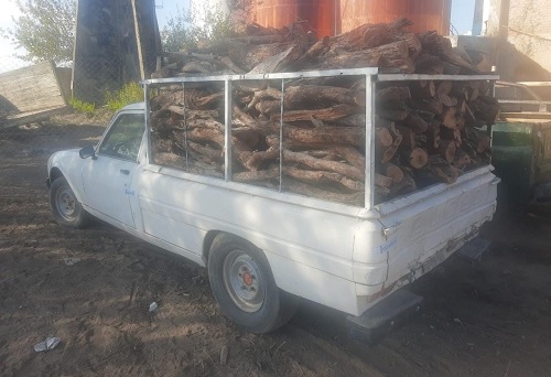 camioneta leña