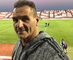 LUIS ISLAS