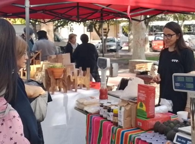 camion frutas y verduras