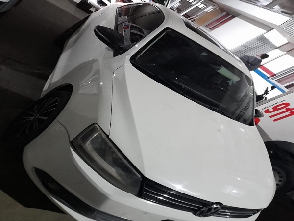 auto blanco