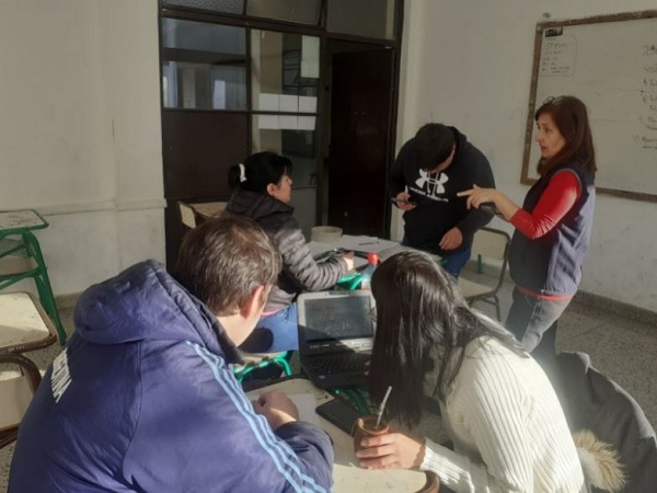 estudiantes secundarios
