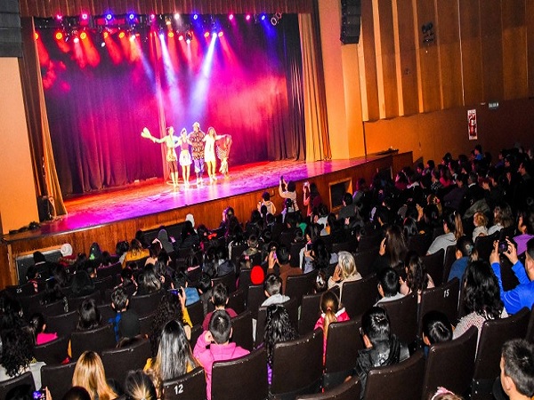 teatro sarmiento gente