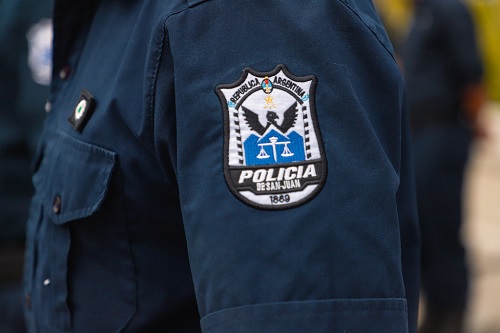 logo policia de san juan ropa