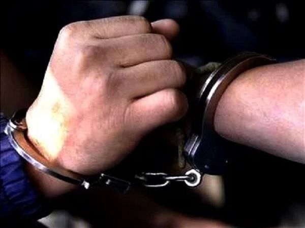 esposas de policias modificada