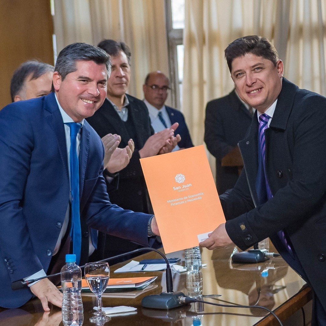 Orrego gobernador intendente