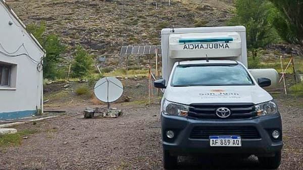 ambulancia agua negra