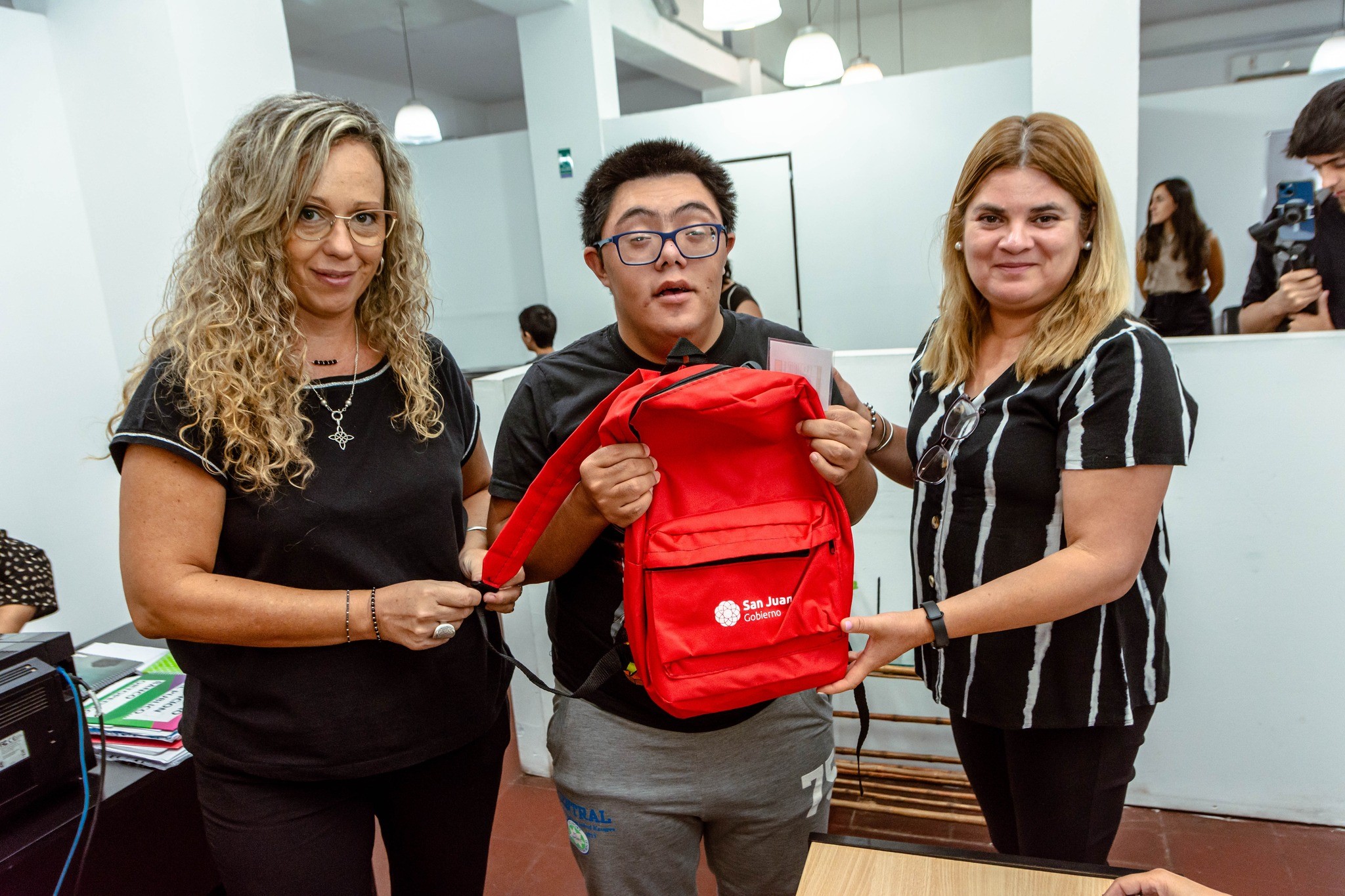 chico mochila