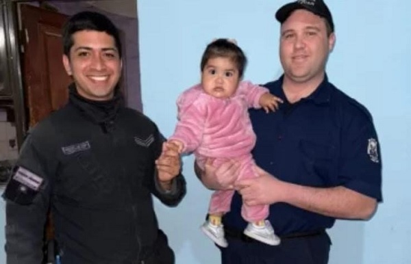 policia bebe