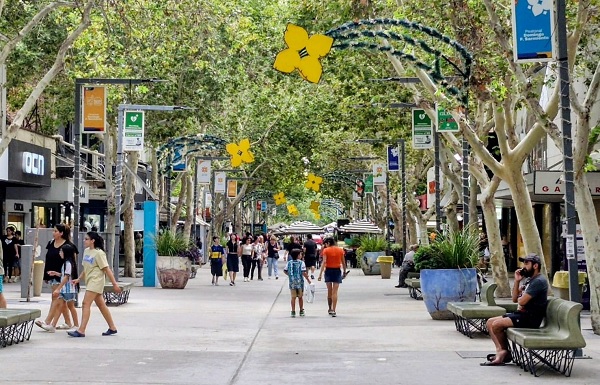 peatonal san juan gente