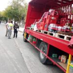 Lo atraparon cuando intentaba robar bebidas de un camión de Coca-Cola en la Terminal