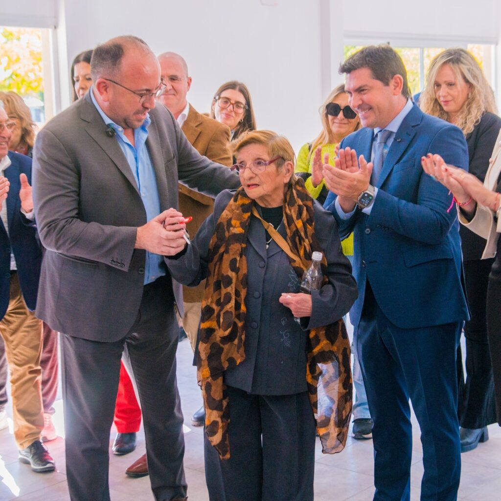 Orrego Mio anciana