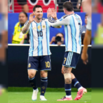 Con doblete y récord de Messi, la Selección argentina le ganó 2-0 a Austria y se clasificó a 16avos de final