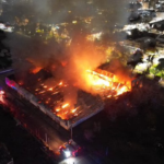 Voraz incendio en el depósito de un supermercado en Río Negro
