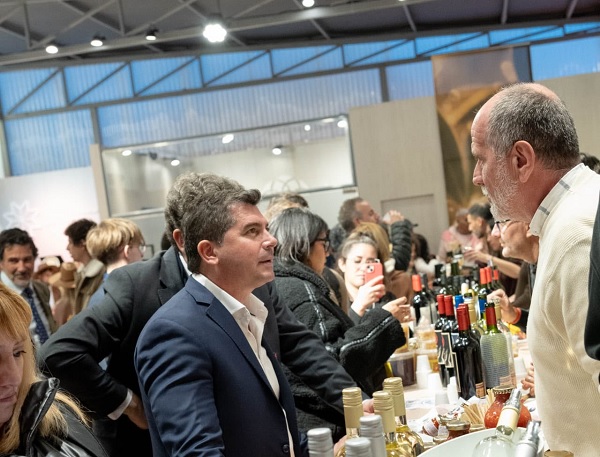 Orrego stand