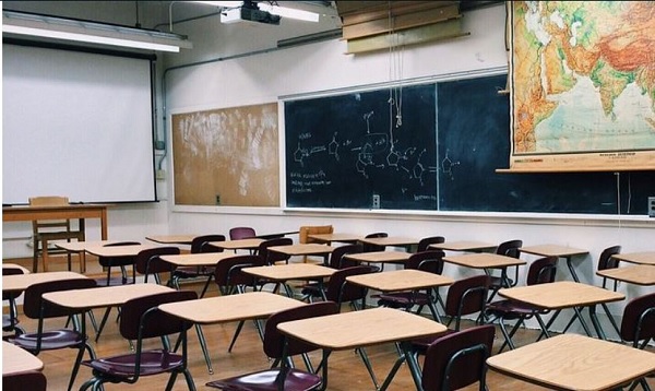 aula vacia tres