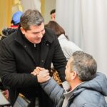 Orrego visitó San Juan Cerca en Pocito, que incorporó regularización dominial y prevención médica