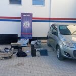 Cayó con un auto cargado de objetos robados: 5 allanamientos y un detenido en Rawson y Rivadavia