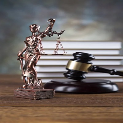 balanza abogados